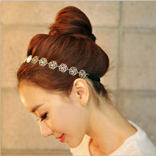 Load image into Gallery viewer, Hot Sale Gold Color Flower Design Headband