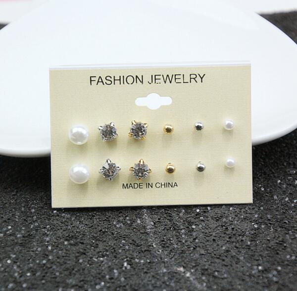 Fashion Mixing Crystal Simluated Pearl Stud Earrings