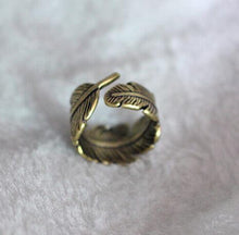 Load image into Gallery viewer, Vintage Leaves Open Ring