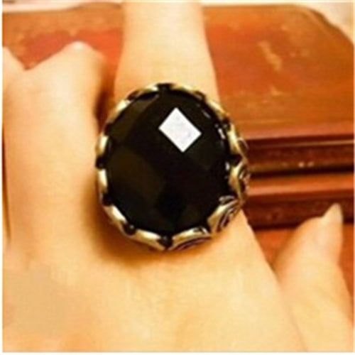 Vintage Black Big Crystal Finger Ring